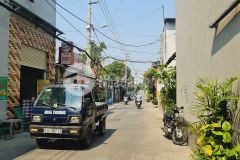 Bán nhà trung tâm quận 12 nhỉnh 3 tỷ hẻm xe tải 15m ra mặt tiền