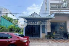 Nhà cấp 4 kdc diệu hiền diện tích 4.5m x 23m sổ đỏ nhà còn mới dọn vào ở ngay. gi.á 2.9ty