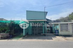 Cấn bán căn nhà trọ 10 phòng 171m2 ở gần chợ việt kiều củ chi giá 650 triệu.