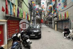 Hơn 4 tỷ có nhà phân lô phố thái hà dân trí cao ô tô dừng đỗ