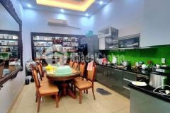 Bán nhà chùa quỳnh, 40m2, 5 tầng, full nội thất,mặt tiền 4m, ở ngay. chỉ 3.6 tỷ.