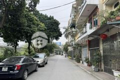 Bán nhà c4 khu b 918 phúc đồng 82m2 mt 5.5m chào 12.4 tỷ phân lô mặt đường view vườn hoa 3 ô tô