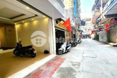 Bán nhà hoàng cầu 50m2, 4 tầng. oto tránh, kinh doanh tốt 11.2 tỷ.