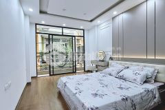 Bán nhà võ chí công, tây hồ 45m2. giá 6 tỷ. lô góc, ô tô suýt qua nhà.0967560457