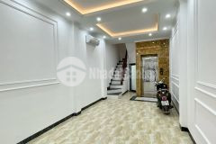 Nhà đẹp nguyễn sơn, 38m2, 5 tầng thang máy, gara, nhỉnh 8 tỉ.