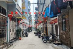 Bán nhà ngọc khánh, vị trí trung tâm, ngõ thông, 35m2, chỉ 4.x tỷ