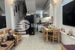 Vị trí đẹp ngõ thông tứ phía láng hạ đống đa 35m nhỉnh 5 tỷ ko lỗi phong thuỷ