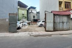 Bán đất phố nguyễn văn cừ, diện tích 102m2, mặt tiền 5m, 3 bước ra phố. thông ngọc lâm, hồng tiến.