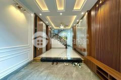 Gấp, bán nhà ngõ 562 ngọc thụy, long biên, 55m2, 5 tầng, phân lô, ô tô, full nội thất