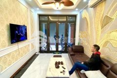 Siêu phẩm 5 tầng nhà mới đẹp ngõ ô tô sổ hồng vuông vắn.