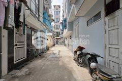 Bán nhà ngọc thuỵ,long biên 38m2,5 tầng oto đỗ cửa giá nhỉnh 4 tỷ