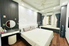 Cảm lạnh hoàng mai ô tô đỗ cửa tiện ích