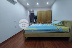 Nhà 2 thoáng, mới đẹp, chỉ việc về ở phố đường láng, đống đa. 0911554873.