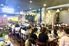 Cần ban căn hô tâp thê tâng 1 phô tây sơn, ô tô tranh, kinh doanh ngay đêm