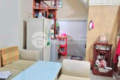 Tanbinhnhỉnh 3tỷ tl 3tầng đúc btct hẻm xe hơi hẻm thông thoáng gần chợ vải tân bình.