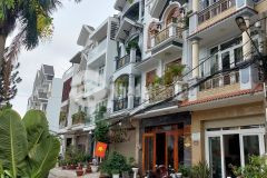 Nhà đẹp phan huy ích cống lở hẻm 8m, 4,9 x19m 5 tầng nhỉnh 9 tỷ.