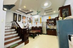 Ban nha phô đăng văn ngư đông đa, nha dân xây, ngo rông gân ô tô 40m2, 5t, mt5m