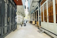 Nhà hiếm tân bình, 28m2, 1 trệt 2 lầu, gần hoàng văn thụ, chỉ 2.9 tỷ