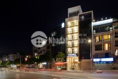 Bán nhà mặt phố hồng tiến, 6 tầng, thang máy, vỉa hè, mt5m, kd ngày đêm, đoạn đẹp nhất phố.