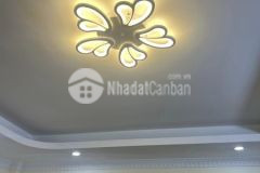 Bán nhà thạch bàn long biên lô góc đẹp