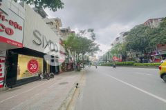 Bán nhà mặt phố nguyễn văn cừ 61m2x2t mt 4m chào 23 tỷ kd mọi loại hình 1 mặt phố 1 mặt ngõ