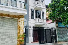 Phố cổ linh, view vườn hoa, vỉa hè, 3 ôtô tránh, 100m2, mt5m, kd văn phòng, ở đẳng cấp.