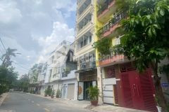 Vay ngân hàng 5 tỷ cần bán gấp nhà hẻm 10m thông phan huy ích 5.6x20m trệt 1 lầu