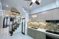 Bán nhà ba đình, ngõ 628 hoàng hoa thám, 30m2, giá 5.15 tỷ. nhà mới, ở ngay.0967560457