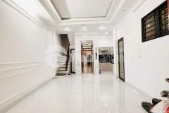 Bán nhà phố trung phụng đống đa, lô góc, ngõ thông gần phố, nhà mới thang máy.