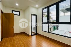 Bán nhà 42m2, 4 tầng, 4pn, 4wc, đường phan xích long, p7. ở ngay.