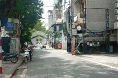 Ban nha măt phô mai anh tuân đông đa 7 tâng thang may ô tô tranh