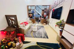 Bán nhà thái hà đống đa, gần phố, ở ngay, tặng nội thất