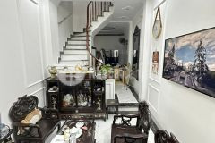 Bán gấp chuyển về ở với con nhà trung tâm quận thanh xuân vũ trọng phụng 40m nhà mới nội thấ