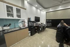 Nhà mới ở ngay mặt ngõ gần phố full nội thất 38m 4xtỷ ngọc thụy long biên