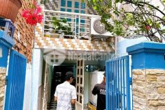 Bán nhà hẻm nguyễn văn cừ q5 50m2 có sân rộng để xe 3pn chỉ nhỉnh 4 tỷ