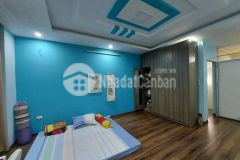 Bán nhà hoàng quốc việt ô tô 70m5 tầng 7.9 tỷ