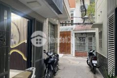 Bán nhà đẹp hẻm thông thoáng 3 tầng khu kinh doanh nhộn nhịp quận 5 chỉ 5 tỷ