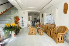 Bán villa sân vường đường hoàng văn thụ p5 đà lạt