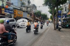 Mtkd âu cơ q11,thang máy,7 tầng 1 hầm, dòng tiền 1 tỷ. năm
