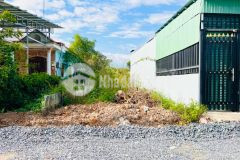 Bán lô đất gần trung tâm thị trấn củ chi 100m2 giá 575 triệu gọi ngay xem đất