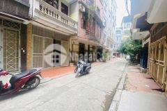 Ban nha hoang đao thanh thanh xuân, 2 thoang, ô tô tranh via he kd, 42m,5t