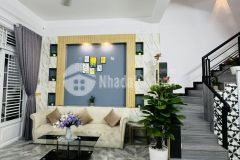 Nhỉnh 3 tỉ thiết kế đẹp, 8 x 12 trệt 2 tầng lầu, ô tô đỗ cửa