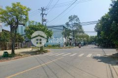 Cần bán gấp lô đất mặt tiền đường đồng xoài, ngay sau bến xe, gần đại học duy tân.