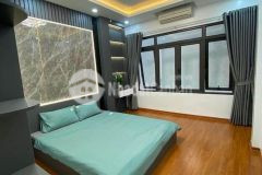 Phạm ngọc thạch 40m 5 tầng 6.5 tỷ.