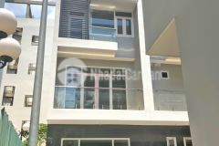 Kẹt vốn bán gấp nhà 3 lầu mặt tiền đường 10m lê thị chợ, quận 7