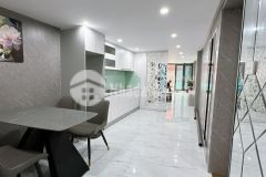 Ô tô đỗ cửa, kd tập thể tầng 1 tân mai, đẹp ở ngay, tặng full nt, dt 60m2, chỉ 2.44 tỷ.