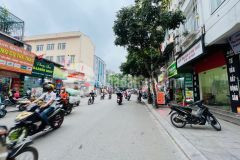 4 tầng bà triệu nguyễn trãi, ôtô tránh nhau, kinh doanh, 45m2 8.x tỷ nhỏ bé.