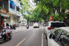 Bán gấp nhà mặt phố lò đúc, lô góc, thang máydt 60m2, 7 tầng, mt 7m, 28tỷ