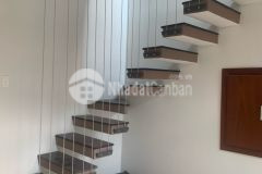 Bán nhà mặt tiền mini 16m2, 4 tầng, 3pn, đường phùng văn cung, p7. dòng tiền ổn định.