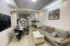 Bán nhà ở cầu bưu,thanh trì,sát phố,view sân chơi 31m2,giá 4.2 tỷ